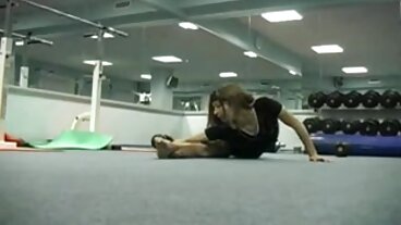 Vidéo faciale avec la passionnée film porno vintage francais Kiara Gold de Porn World