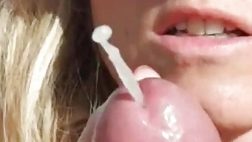 Action en levrette avec la géniale Charlee Monroe film de sexe gratuit en français de Wankz